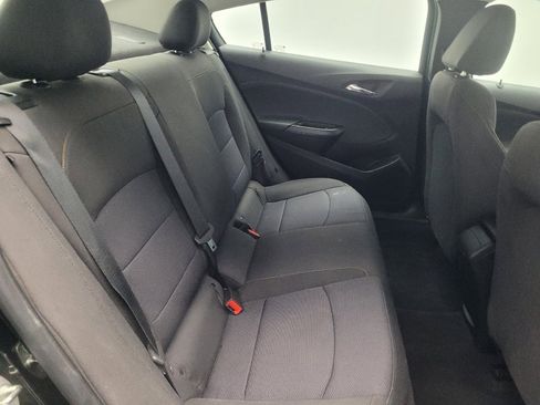 Used 2018 Chevrolet Cruze LS image 19