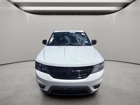Used 2019 Dodge Journey SE w/ Blacktop Package FWD image 16