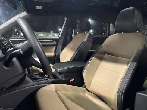 Certified 2023 Volkswagen Atlas Cross Sport SEL image 11