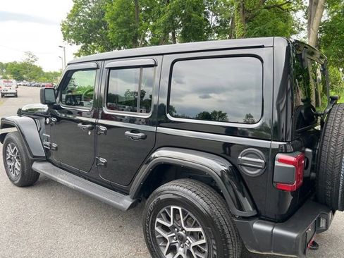 Used 2024 Jeep Wrangler Unlimited Sahara w/ Safety Group AWD/4WD image 3