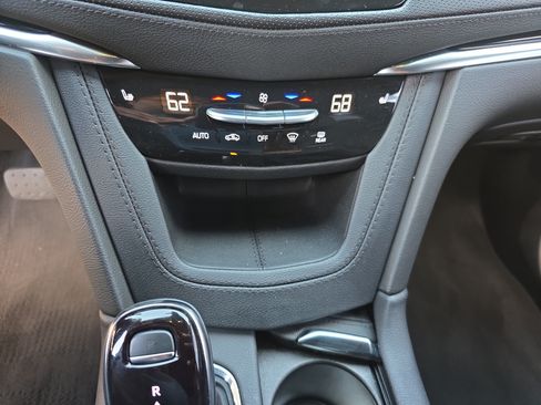 Used 2024 Cadillac XT6 Luxury FWD image 27