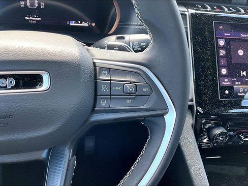 New 2026 Jeep Grand Cherokee Laredo image 19