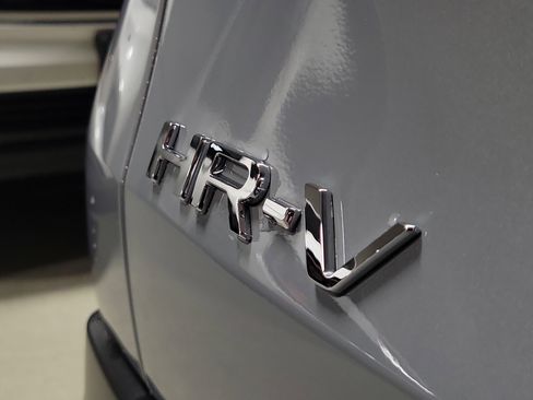 Certified 2025 Honda HR-V Sport image 7