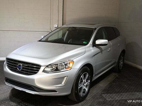 Used 2015 Volvo XC60 T6 Premier Plus image 2