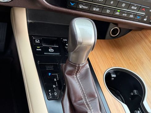 Used 2019 Lexus RX 350L AWD image 25