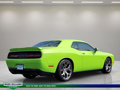 Used 2015 Dodge Challenger R/T w/ Quick Order Package 28B R/T RWD image 4