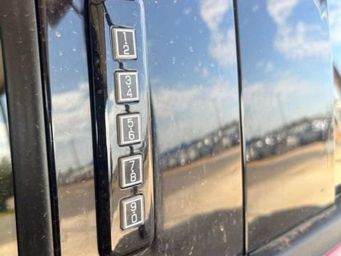 Used 2022 Ford F150 Lariat w/ Equipment Group 502A High AWD/4WD image 14