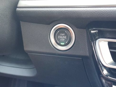Used 2024 Chevrolet Traverse LT w/ Enhanced Driving Package FWD image 8