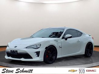 Used 2017 Toyota 86 RWD video 1