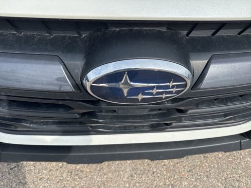 Used 2023 Subaru Outback Premium image 11