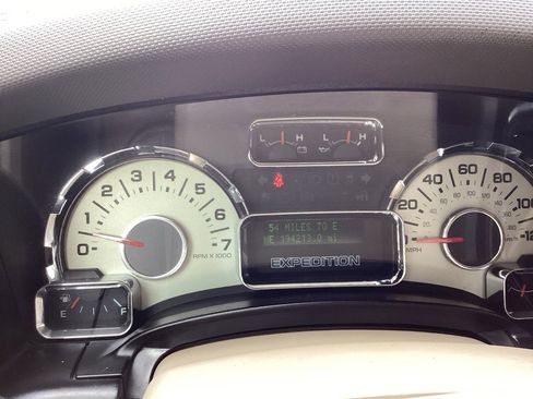 Used 2012 Ford Expedition EL XLT image 23