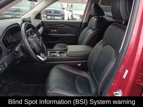 Used 2023 Honda Pilot Elite image 13