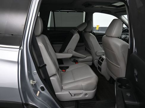 Used 2016 Honda Pilot Elite image 45