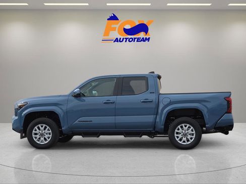 New 2026 Toyota Tacoma SR5 image 2