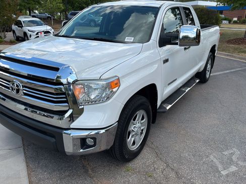 Used 2016 Toyota Tundra SR5 w/ SR5 Upgrade Package RWD image 5