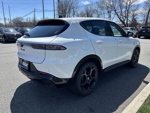 New 2026 Alfa Romeo Tonale w/ Quick Order Package 23H Volce AWD/4WD image 8