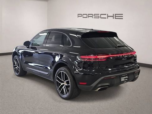 Certified 2023 Porsche Macan AWD/4WD image 3