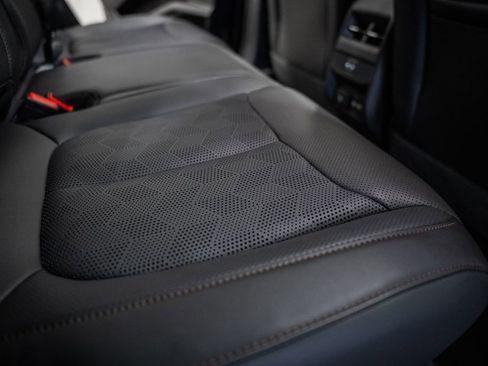 New 2026 Jeep Cherokee Overland image 32