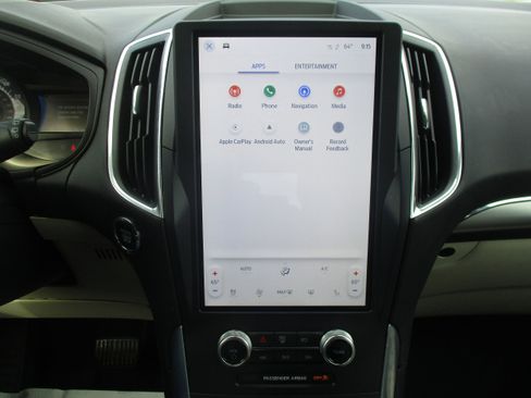 Used 2024 Ford Edge Titanium w/ Equipment Group 301A image 13