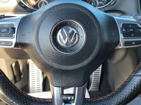 Used 2012 Volkswagen GTI 2-Door FWD image 15