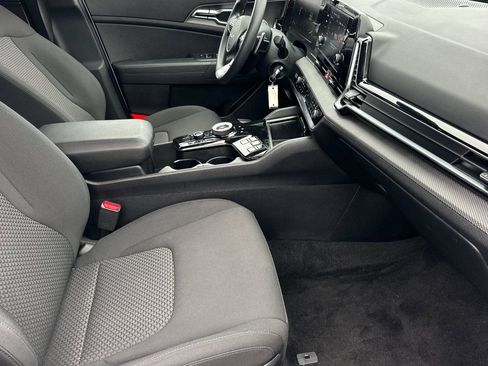 Certified 2023 Kia Sportage LX AWD/4WD image 16