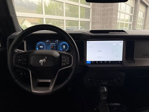 Used 2025 Ford Bronco Outer Banks image 37