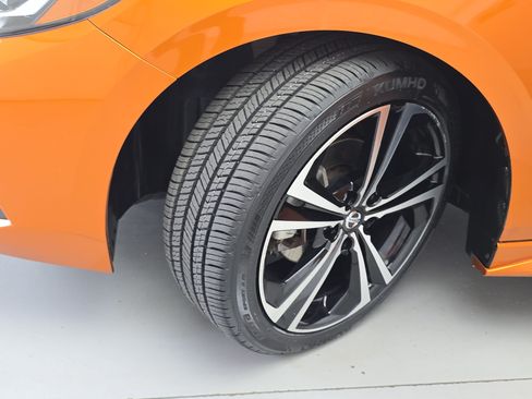 Certified 2023 Nissan Sentra SR w/ SR Premium Package FWD image 31
