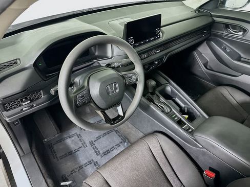 Used 2023 Honda Accord EX image 2