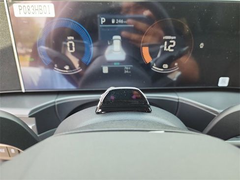 New 2025 Hyundai Santa Fe SEL image 31