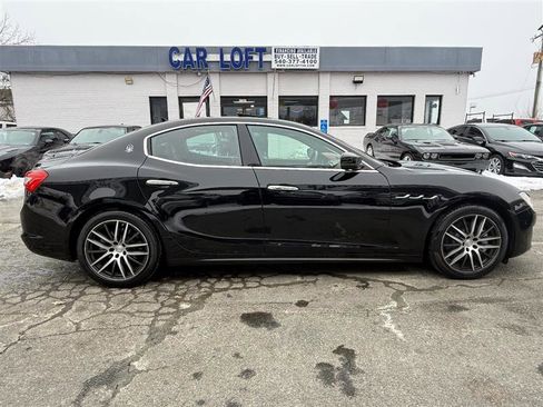 Used 2019 Maserati Ghibli RWD image 13