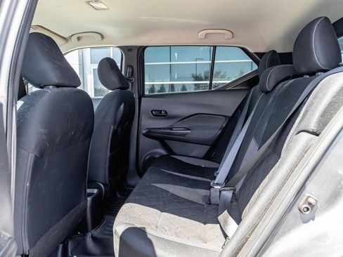 Used 2020 Nissan Kicks S FWD image 17
