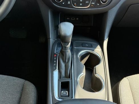 Used 2023 Chevrolet Equinox LT FWD image 13