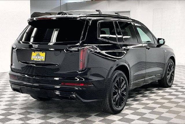 Used 2024 Cadillac XT6 Sport w/ LPO, ONYX Package AWD/4WD image 13