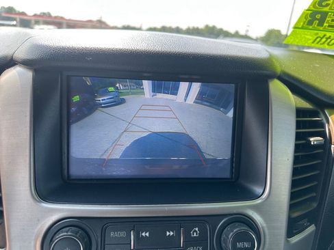 Used 2019 GMC Yukon XL Denali RWD image 16