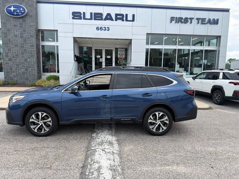 Used 2022 Subaru Outback Limited AWD/4WD image 2