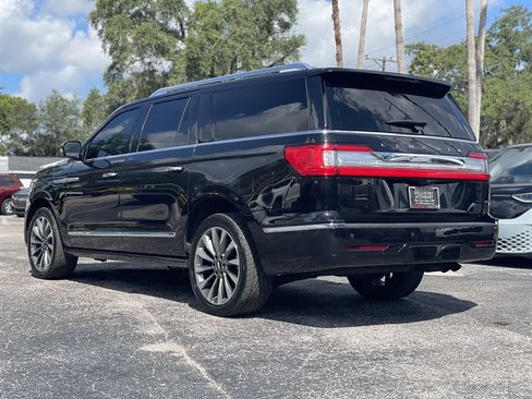 Used 2019 Lincoln Navigator L Select AWD/4WD image 12