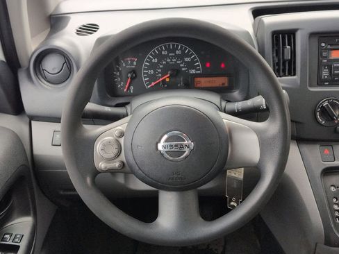 Used 2017 Nissan NV200 S w/ Back Door Glass Package image 23
