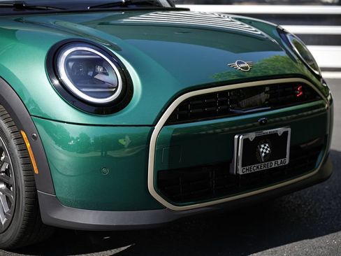 New 2026 MINI Cooper S image 2