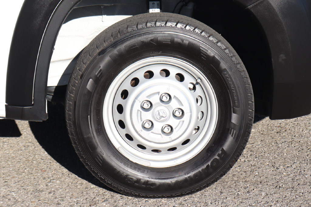 Used 2025 RAM ProMaster 2500 FWD image 37