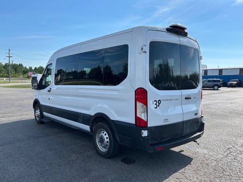 Used 2024 Ford Transit 350 XLT AWD/4WD image 3