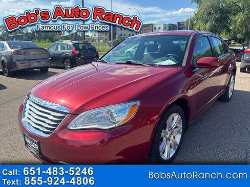 Used 2013 Chrysler 200 LX FWD image 1
