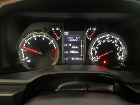 Used 2023 Toyota 4Runner Limited AWD/4WD image 12