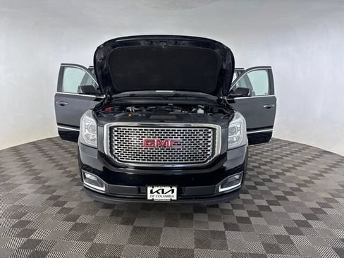 Used 2017 GMC Yukon Denali w/ Open Road Package AWD/4WD image 13