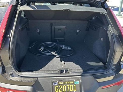 Used 2023 Volvo XC40 Recharge Plus AWD/4WD image 5