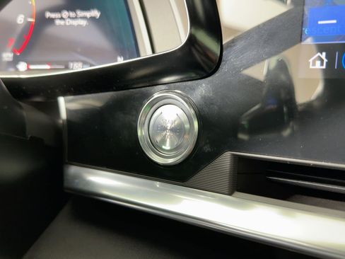 Used 2023 Chevrolet Corvette 2LT image 24