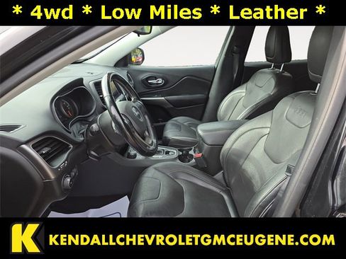 Used 2021 Jeep Cherokee Latitude Lux image 9