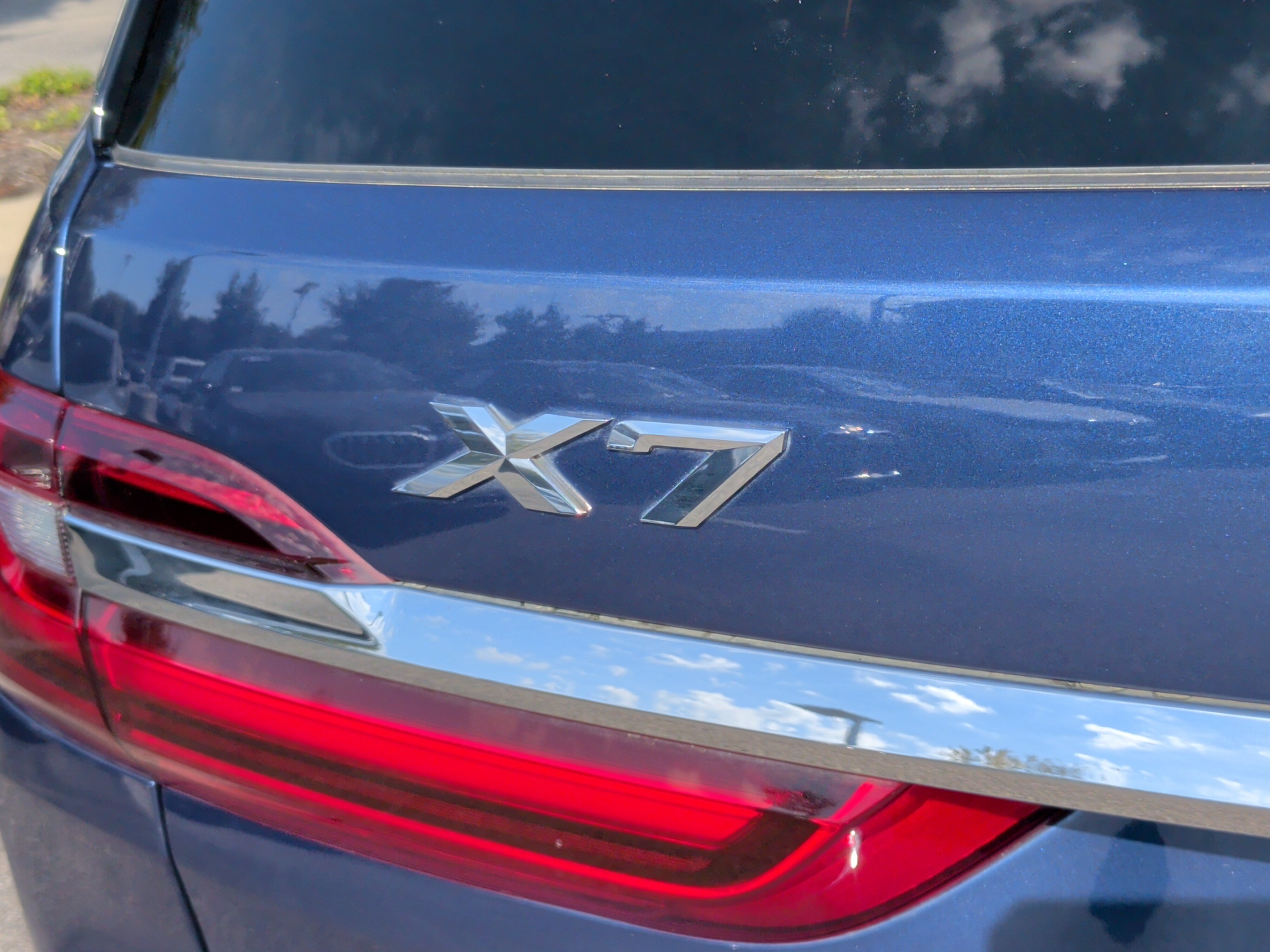 Used 2021 BMW X7 xDrive40i w/ Premium Package AWD/4WD image 12