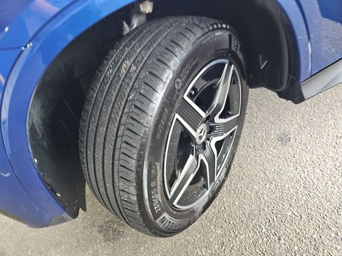 Used 2024 Mercedes-Benz GLC 300 4MATIC image 34