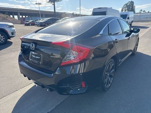 Used 2021 Honda Civic Sport image 6