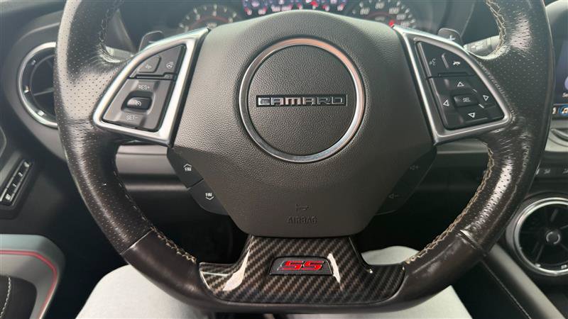 Used 2020 Chevrolet Camaro SS RWD image 23